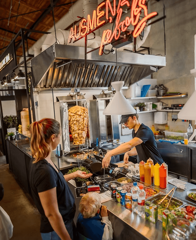 Ausmeņa Kebabs Āgenskalns interior
